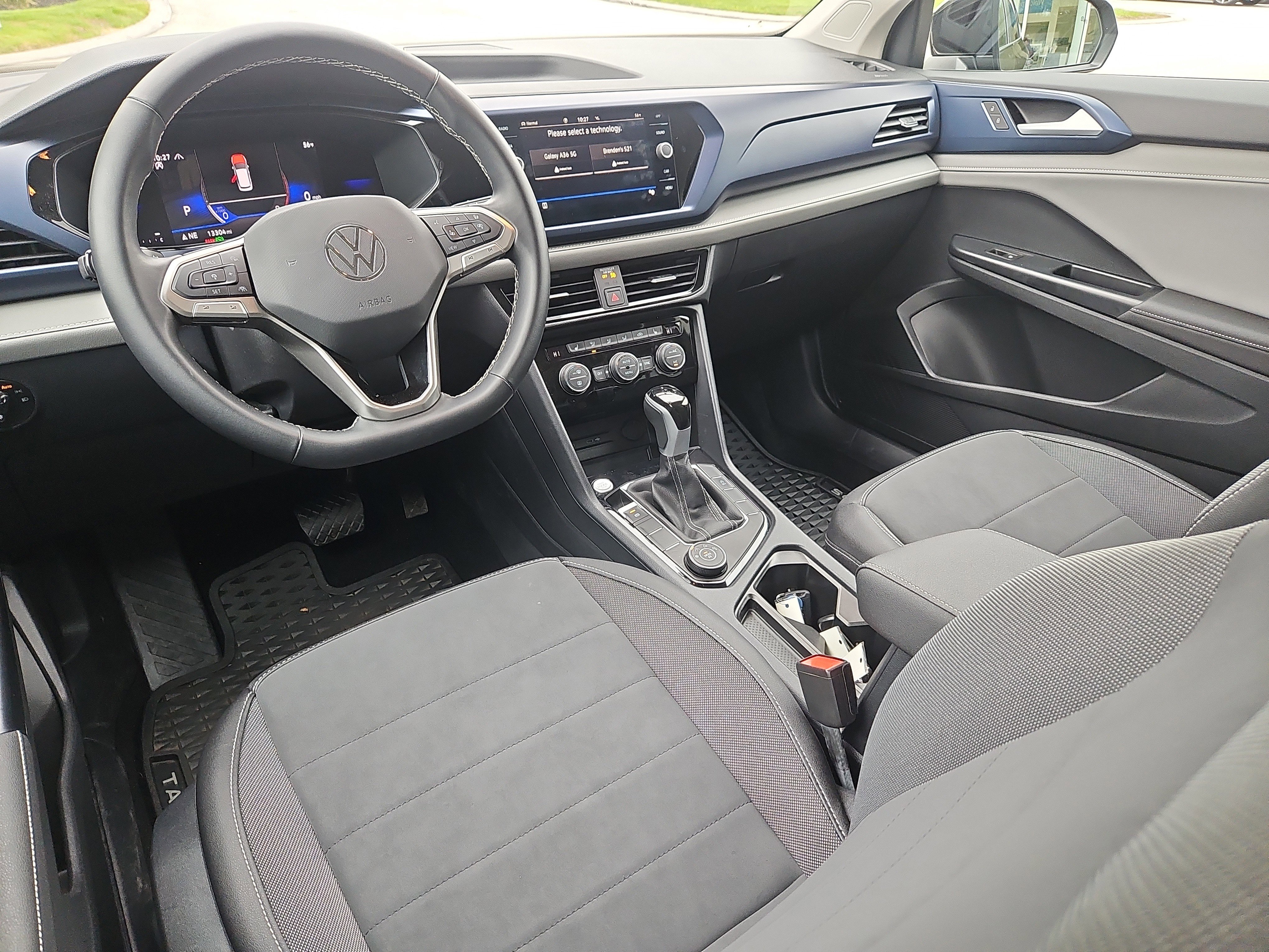 Certified 2024 Volkswagen Taos SE AWD/4WD image 4