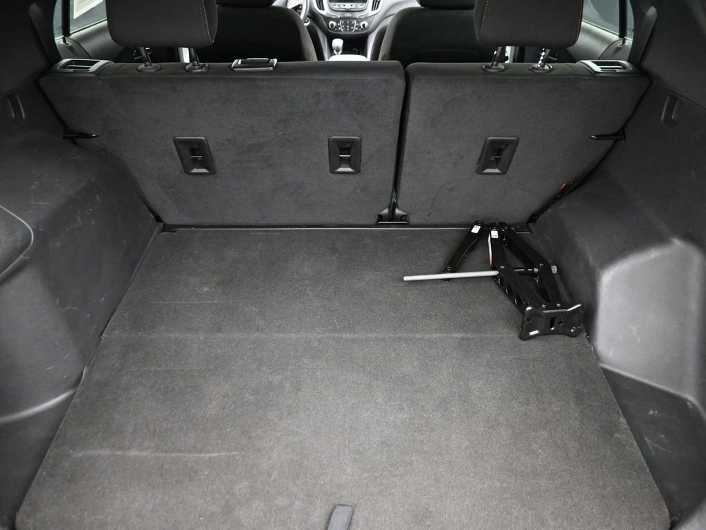 Used 2023 Chevrolet Equinox LT AWD/4WD image 9