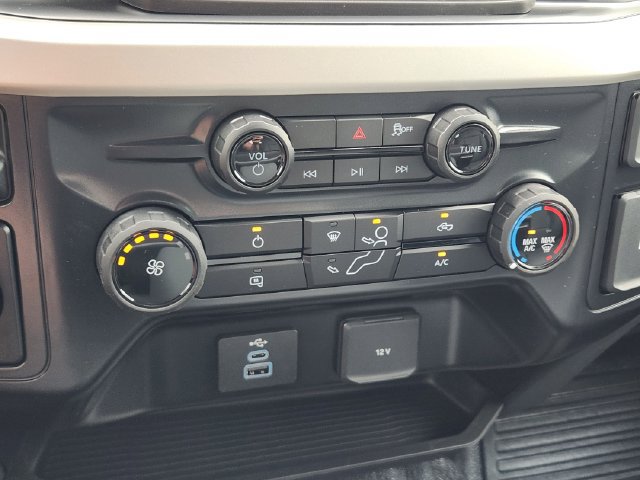 New 2027 Ford F250 XL RWD image 19