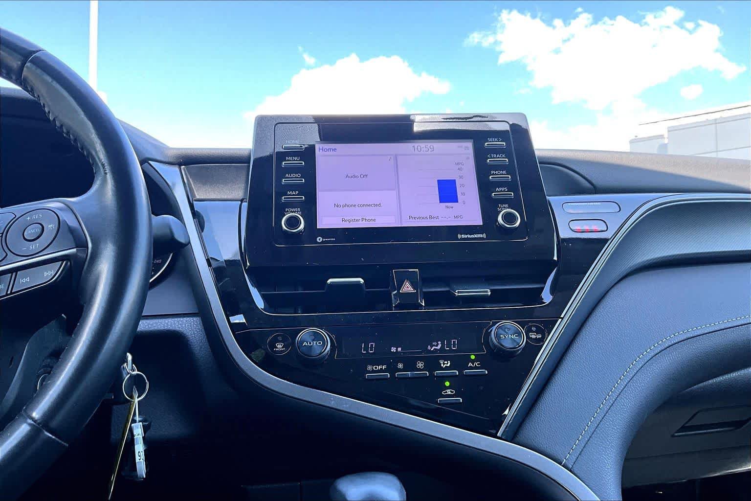 Used 2024 Toyota Camry SE FWD image 35