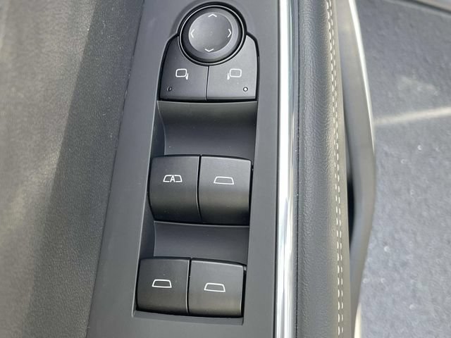 New 2025 GMC Acadia Elevation FWD image 16