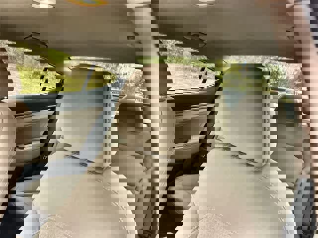 Used 2017 Hyundai Elantra SE w/ SE A/T Tech Package 03 image 25