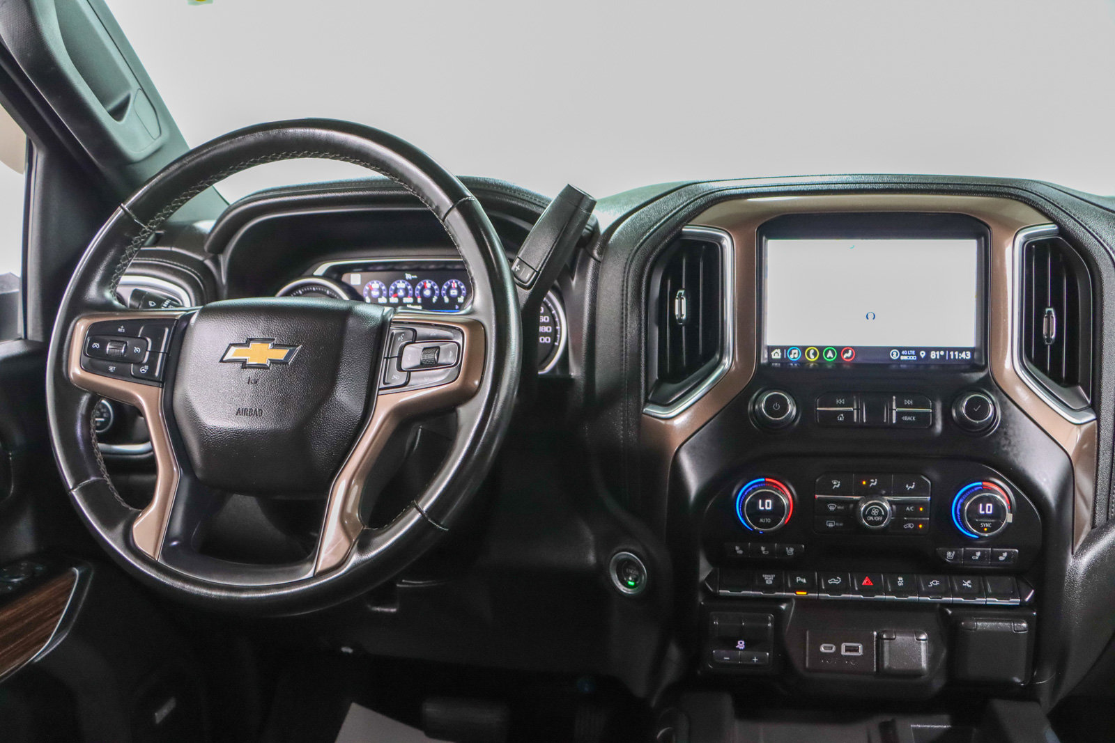Used 2023 Chevrolet Silverado 2500 High Country image 18