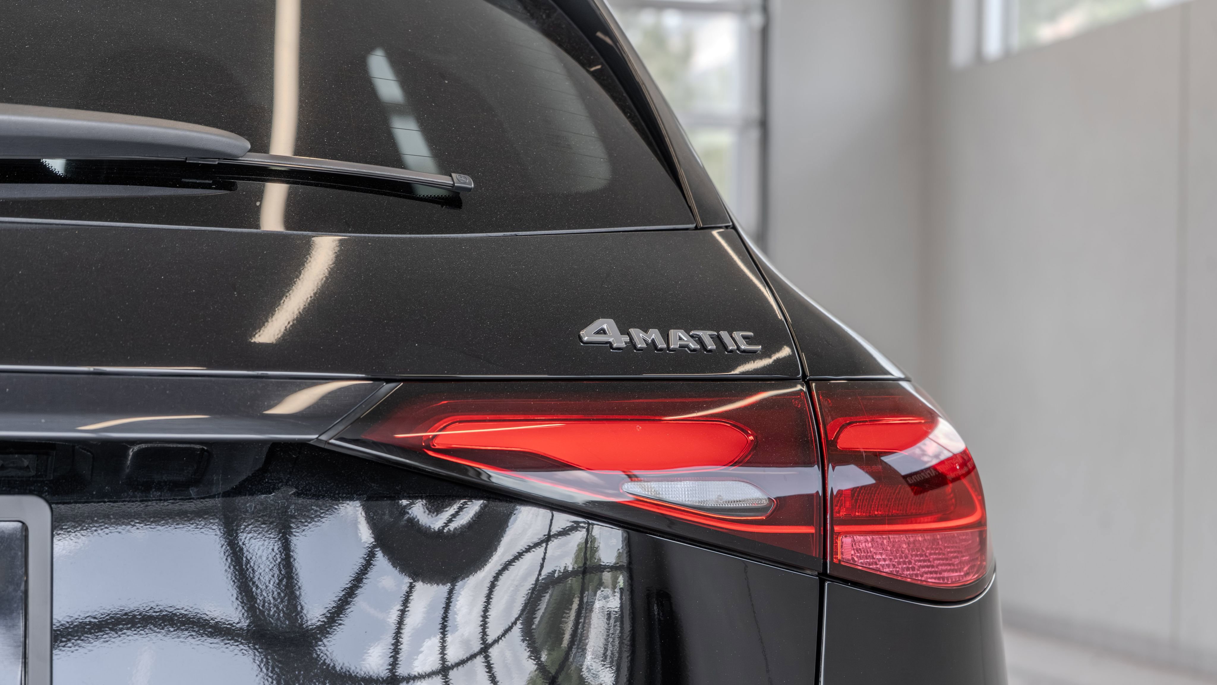 Certified 2025 Mercedes-Benz GLC 350e 4MATIC image 24