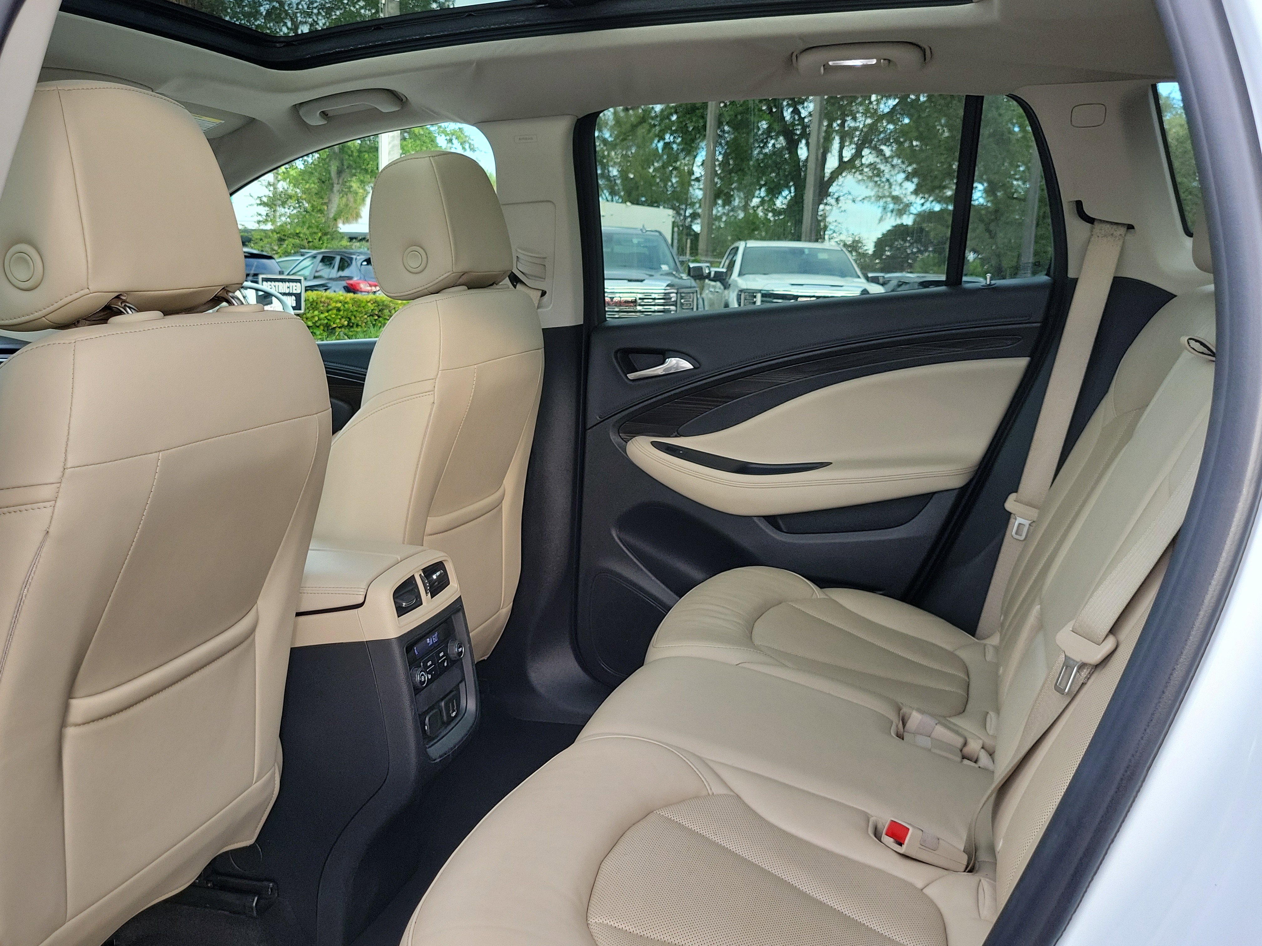 Used 2020 Buick Envision Essence w/ Experience Buick Package image 15