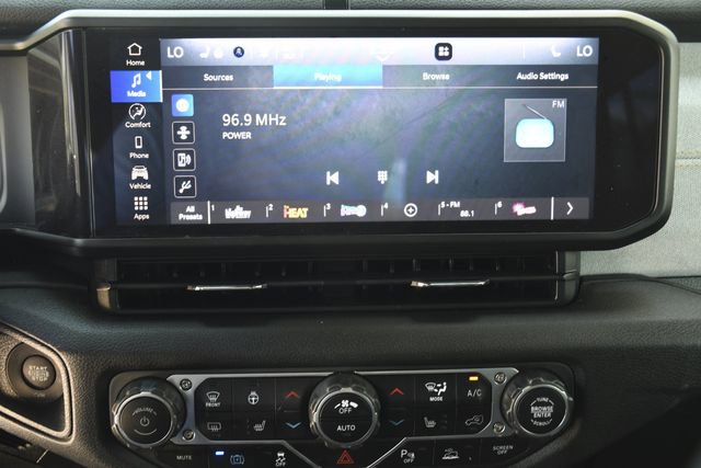 Used 2024 Jeep Wrangler Willys image 15