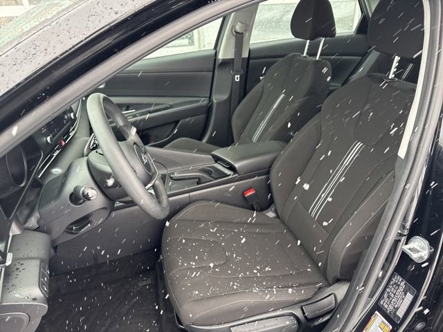 Used 2023 Hyundai Elantra SEL w/ Cargo Package image 10