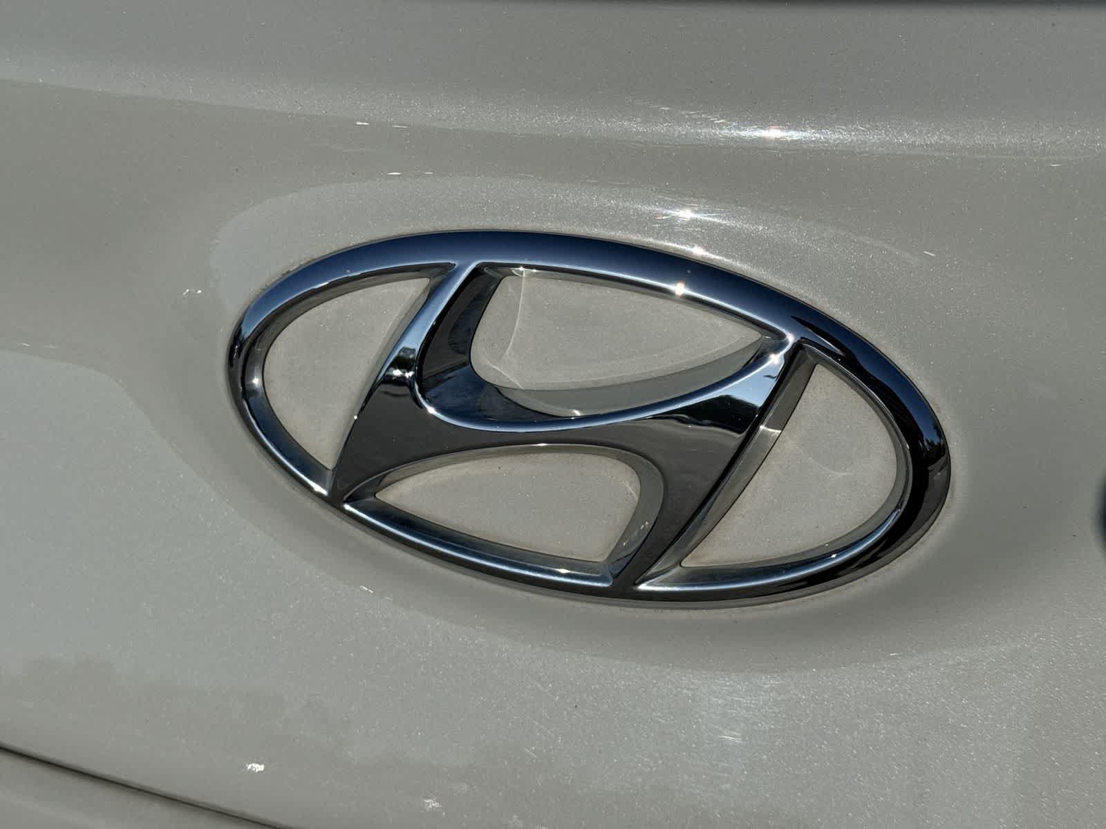 Used 2022 Hyundai Kona SEL FWD image 18