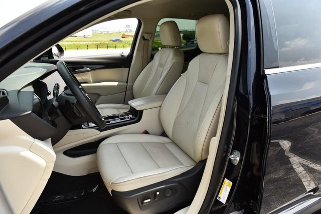Used 2021 Buick Envision Essence w/ Technology Package I FWD image 25