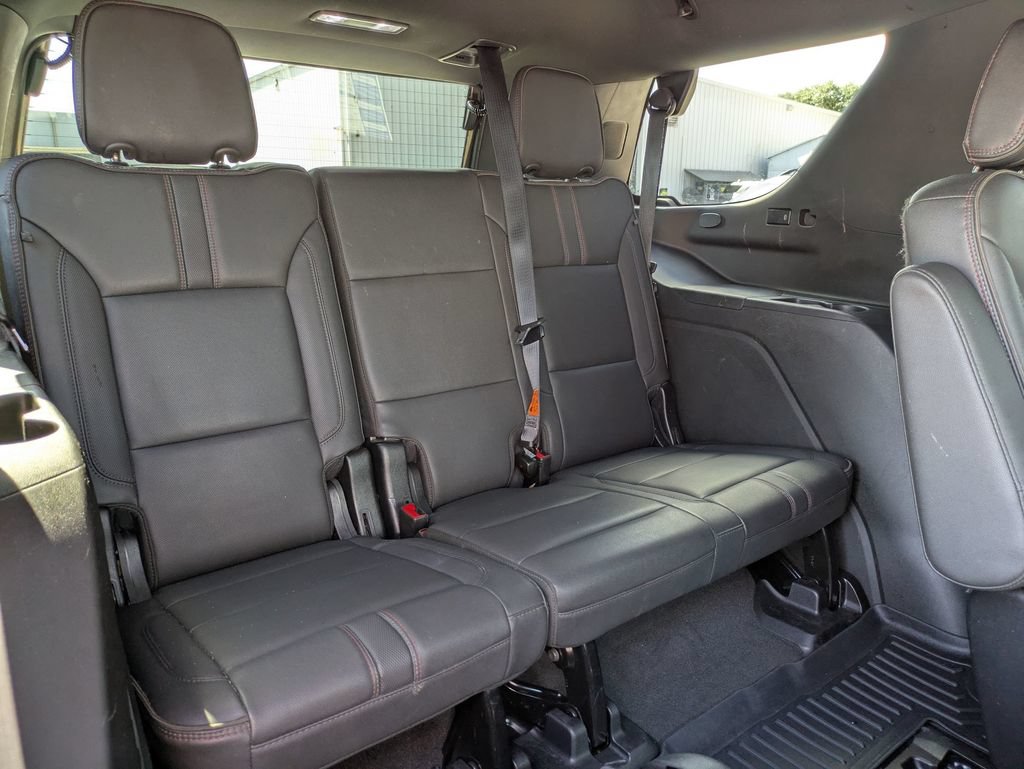 Used 2022 Chevrolet Tahoe RST w/ Luxury Package AWD/4WD image 38
