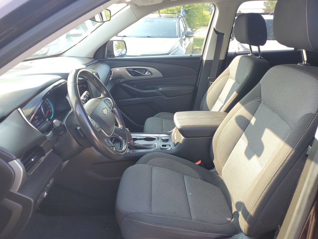 Used 2020 Chevrolet Traverse LT FWD image 7