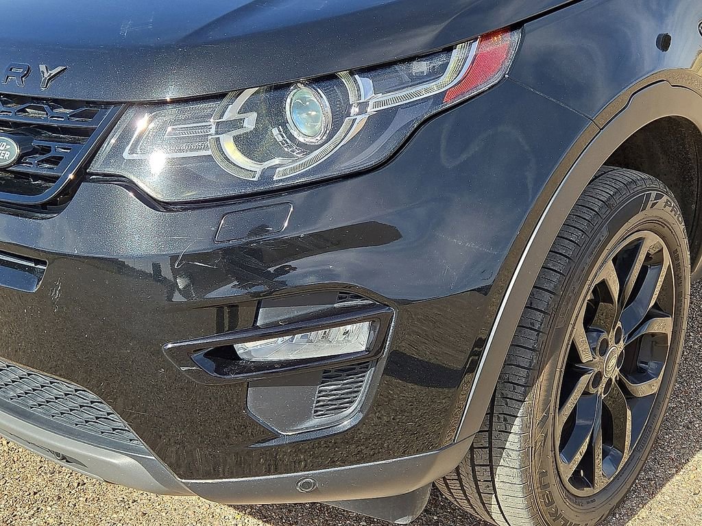 Used 2017 Land Rover Discovery Sport HSE Luxury image 9
