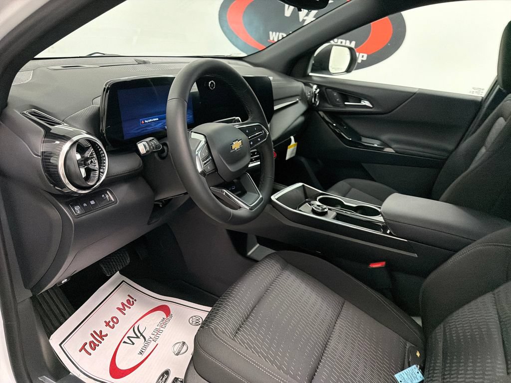 New 2026 Chevrolet Equinox LT w/ Safety and Technology Package FWD image 11