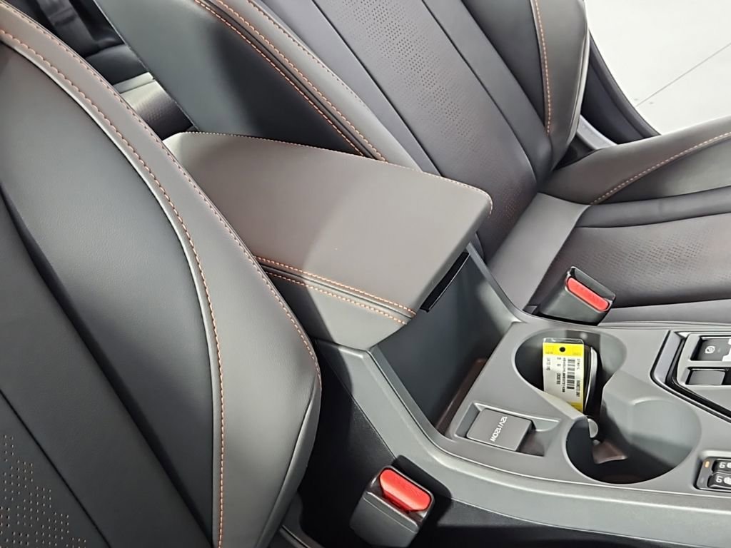 Certified 2025 Subaru Crosstrek 2.5i Limited w/ Crosstrek Mirror Package image 19