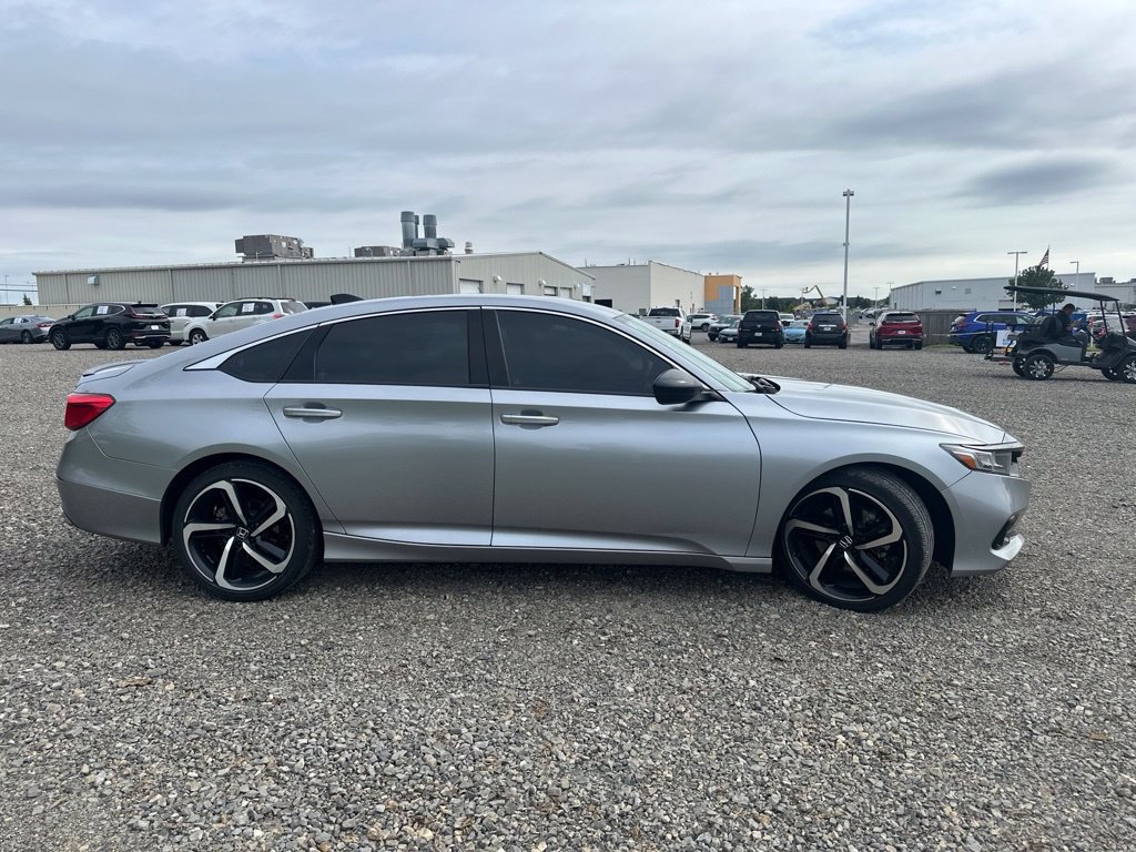 Used 2021 Honda Accord Sport image 10