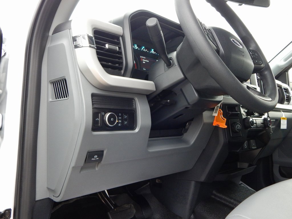 New 2026 Ford F350 2WD Crew Cab Super Duty image 18