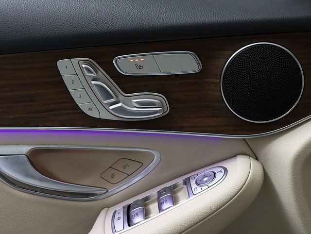 Certified 2022 Mercedes-Benz GLC 300 4MATIC image 25