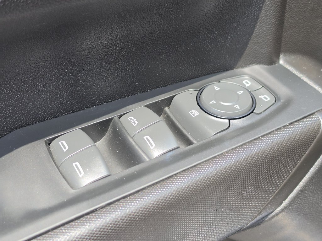 Used 2022 Chevrolet Silverado 1500 Custom RWD image 18