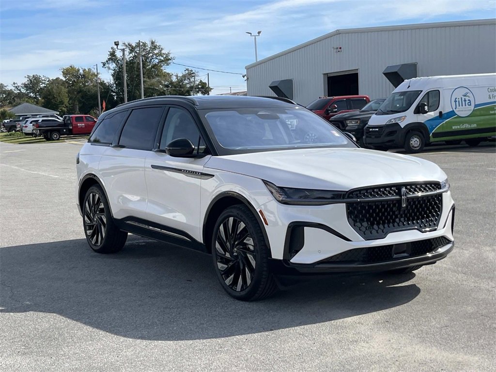 New 2026 Lincoln Nautilus Reserve image 7