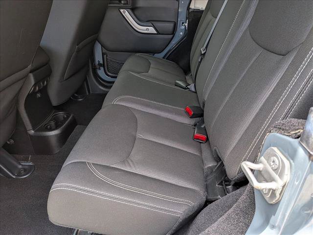 Used 2014 Jeep Wrangler Unlimited Sahara AWD/4WD image 17