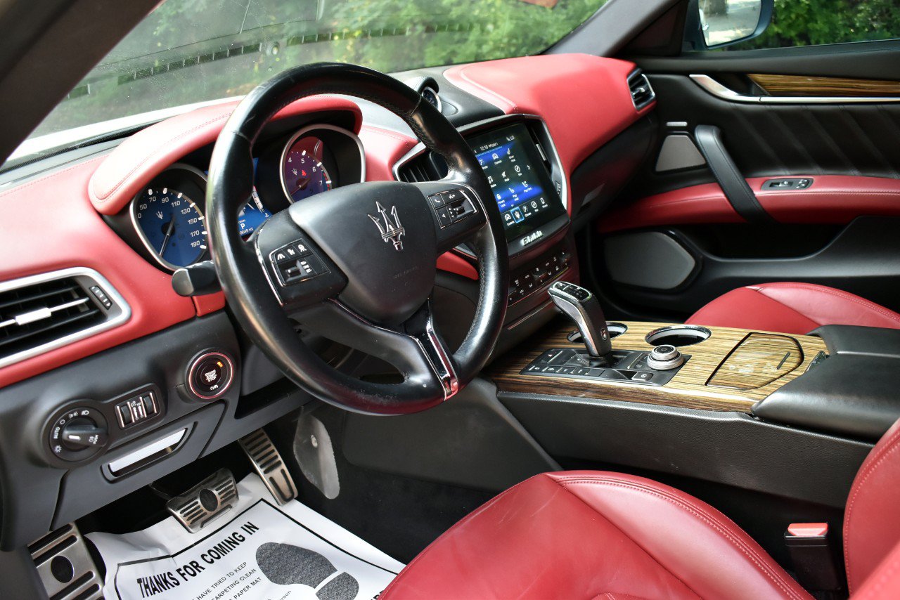 Used 2019 Maserati Ghibli GranLusso RWD image 13