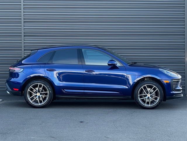 Certified 2025 Porsche Macan image 8