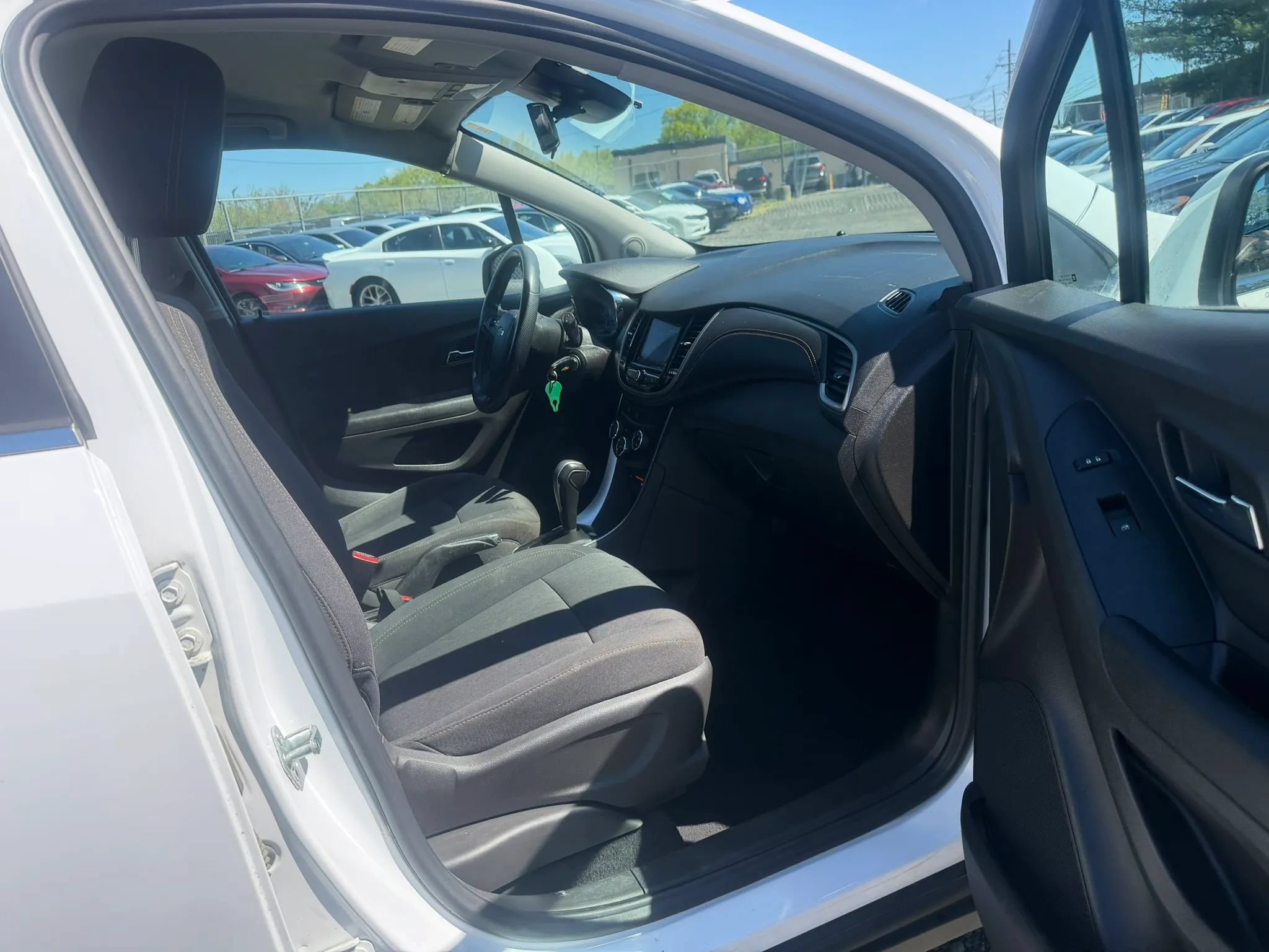 Used 2020 Chevrolet Trax LT AWD/4WD image 26