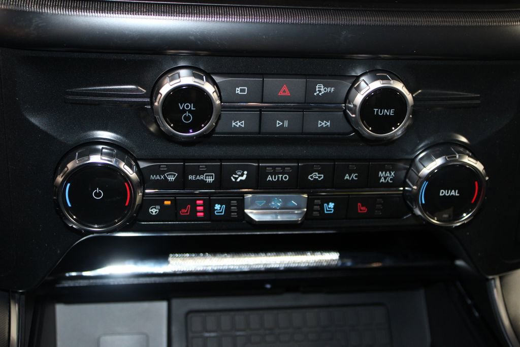 New 2025 Ford F150 Platinum w/ Equipment Group 702A High image 45