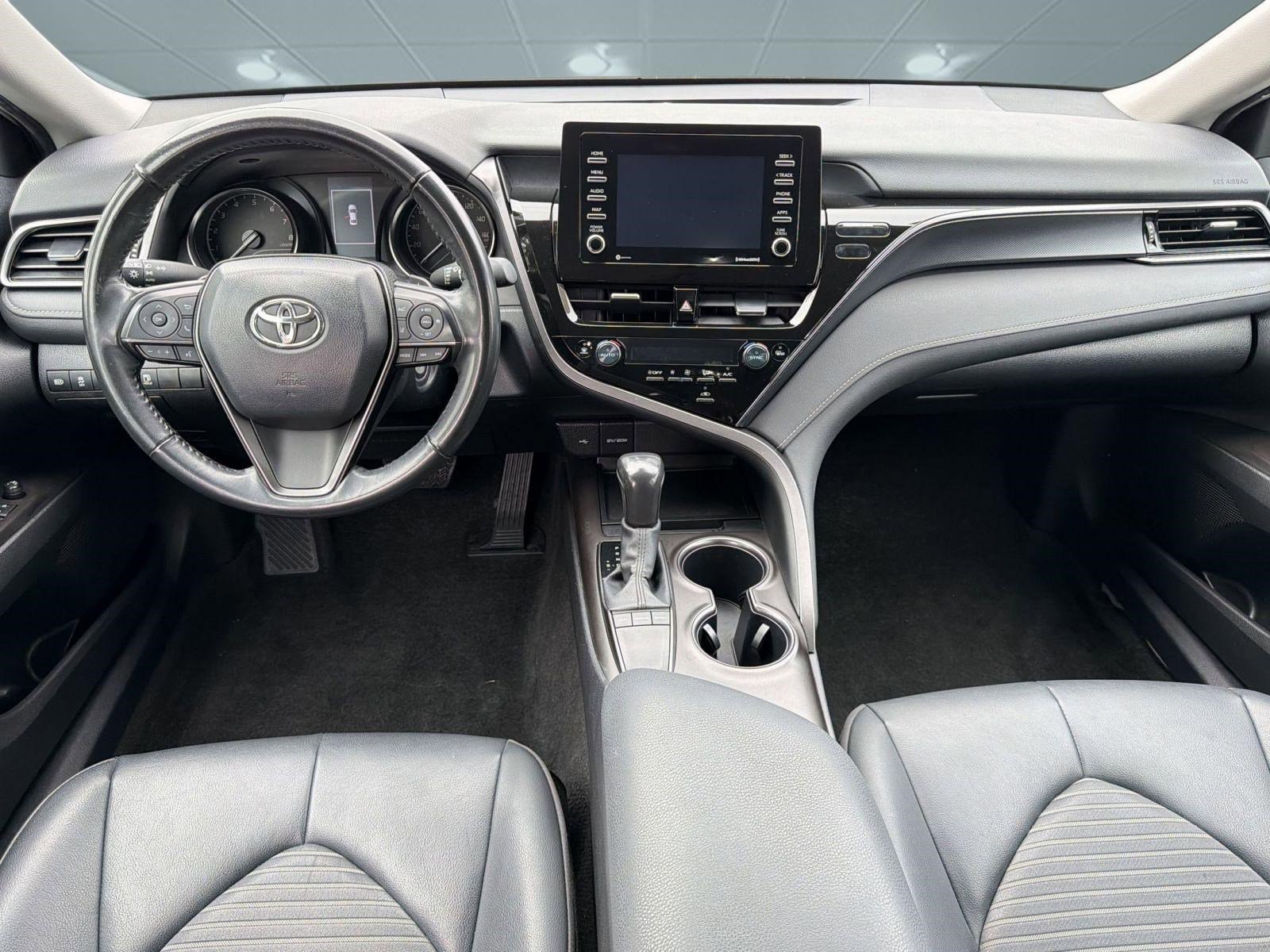 Used 2024 Toyota Camry SE image 24