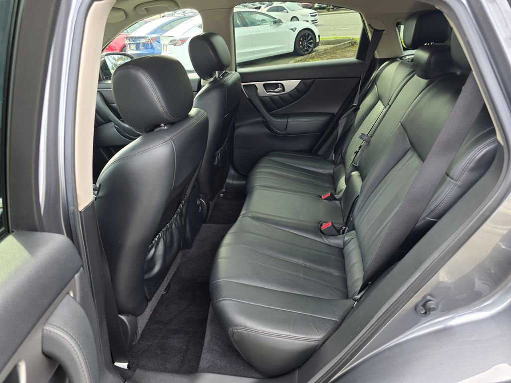 Used 2016 INFINITI QX70 2WD image 17