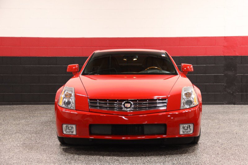 Used 2007 Cadillac XLR RWD image 12