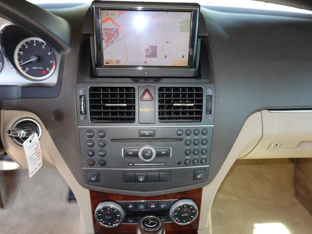 Used 2011 Mercedes-Benz C 300 Sedan image 14
