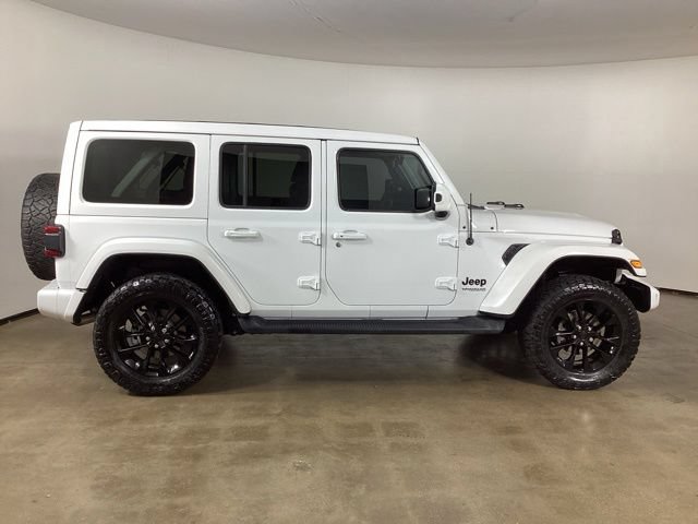 Used 2021 Jeep Wrangler Unlimited Sahara AWD/4WD image 5