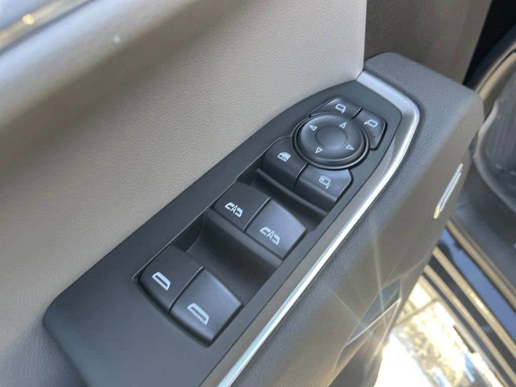 New 2026 GMC Sierra 1500 SLT image 11