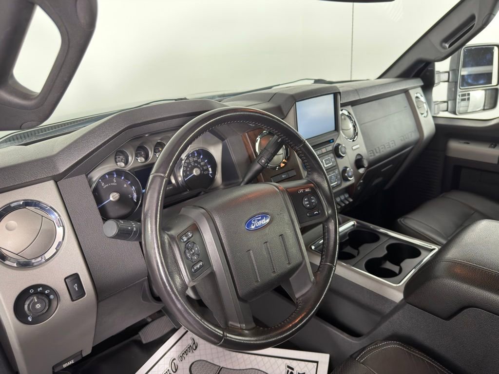 Used 2016 Ford F250 Lariat w/ Lariat Interior Package image 14