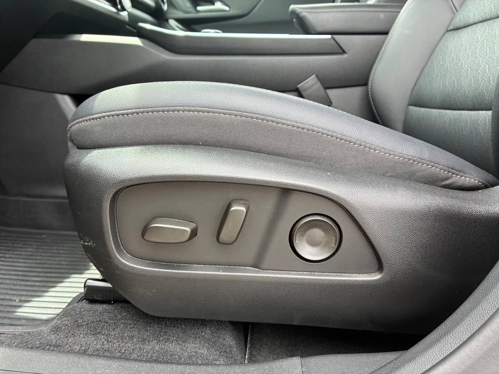 Used 2026 Chevrolet Equinox LT w/ Convenience Package II AWD/4WD image 19