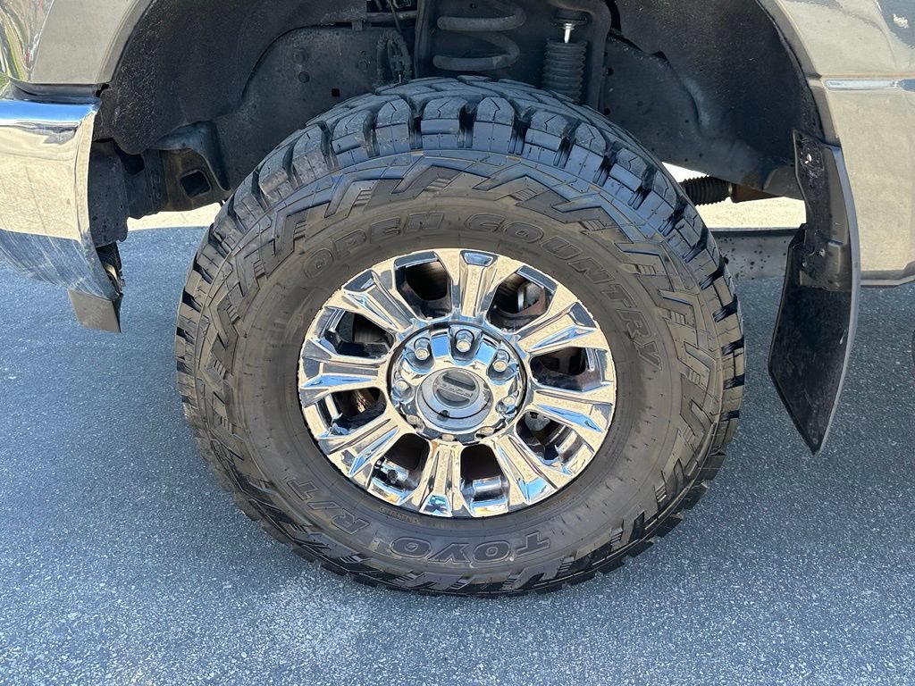 Used 2019 Ford F350 XLT w/ XLT Premium Package AWD/4WD image 14