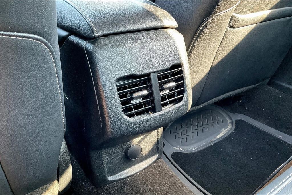 Used 2019 Ford Fusion Titanium image 24