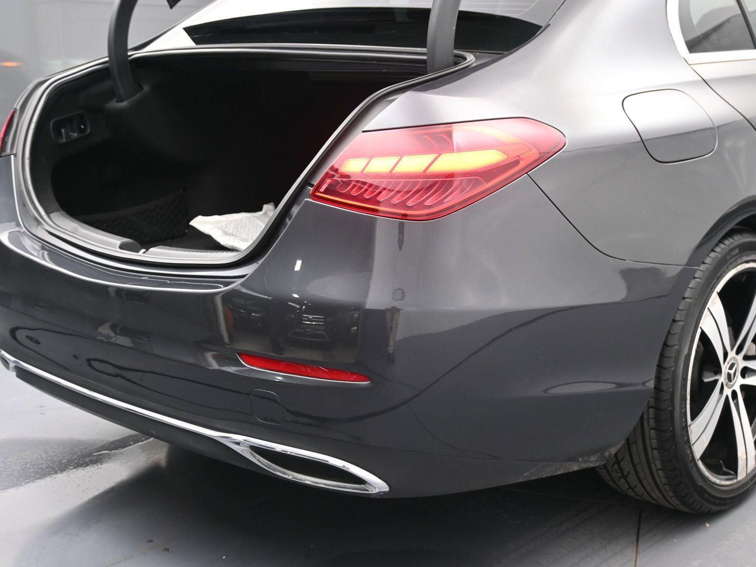 Used 2022 Mercedes-Benz C 300 Sedan image 11