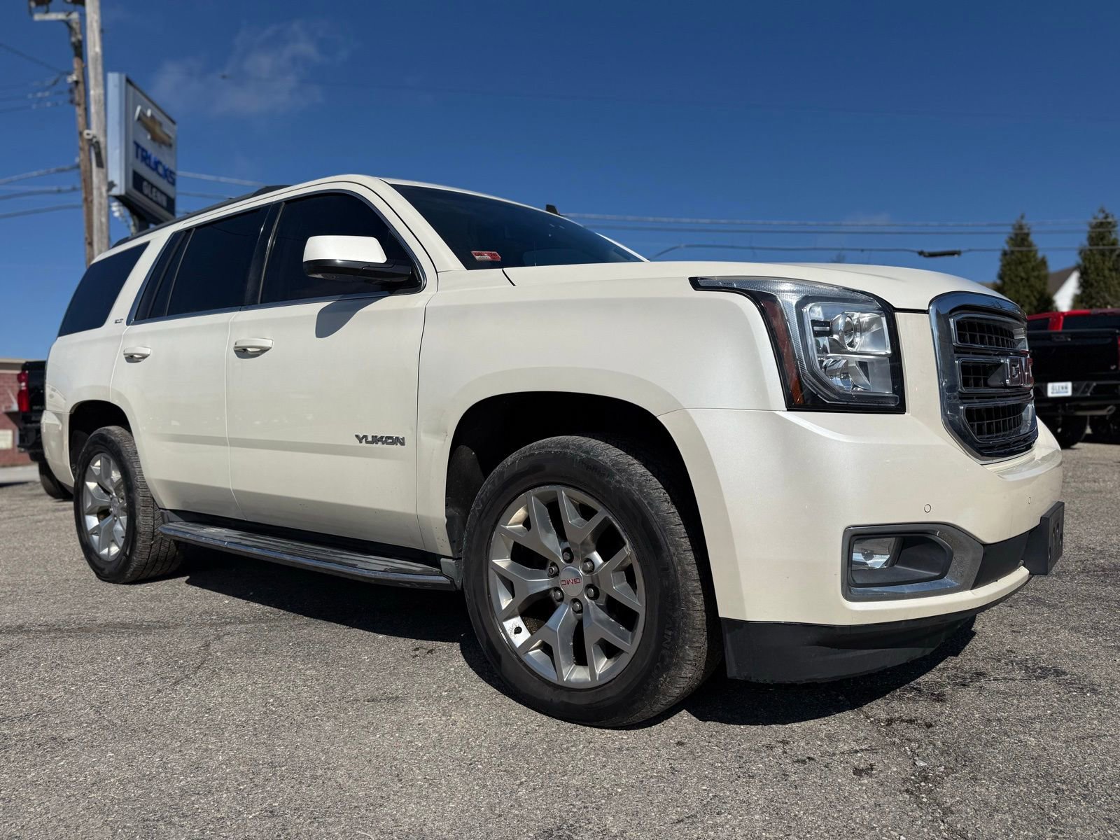 Used 2015 GMC Yukon SLT w/ Open Road Package image 9