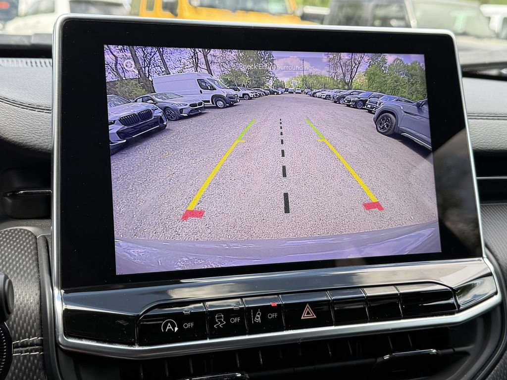 Used 2023 Jeep Compass Altitude image 29
