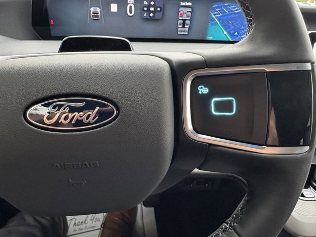 New 2025 Ford Expedition Active image 25