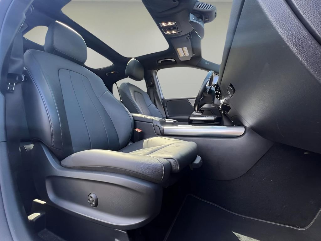 Used 2023 Mercedes-Benz GLA 250 4MATIC image 21