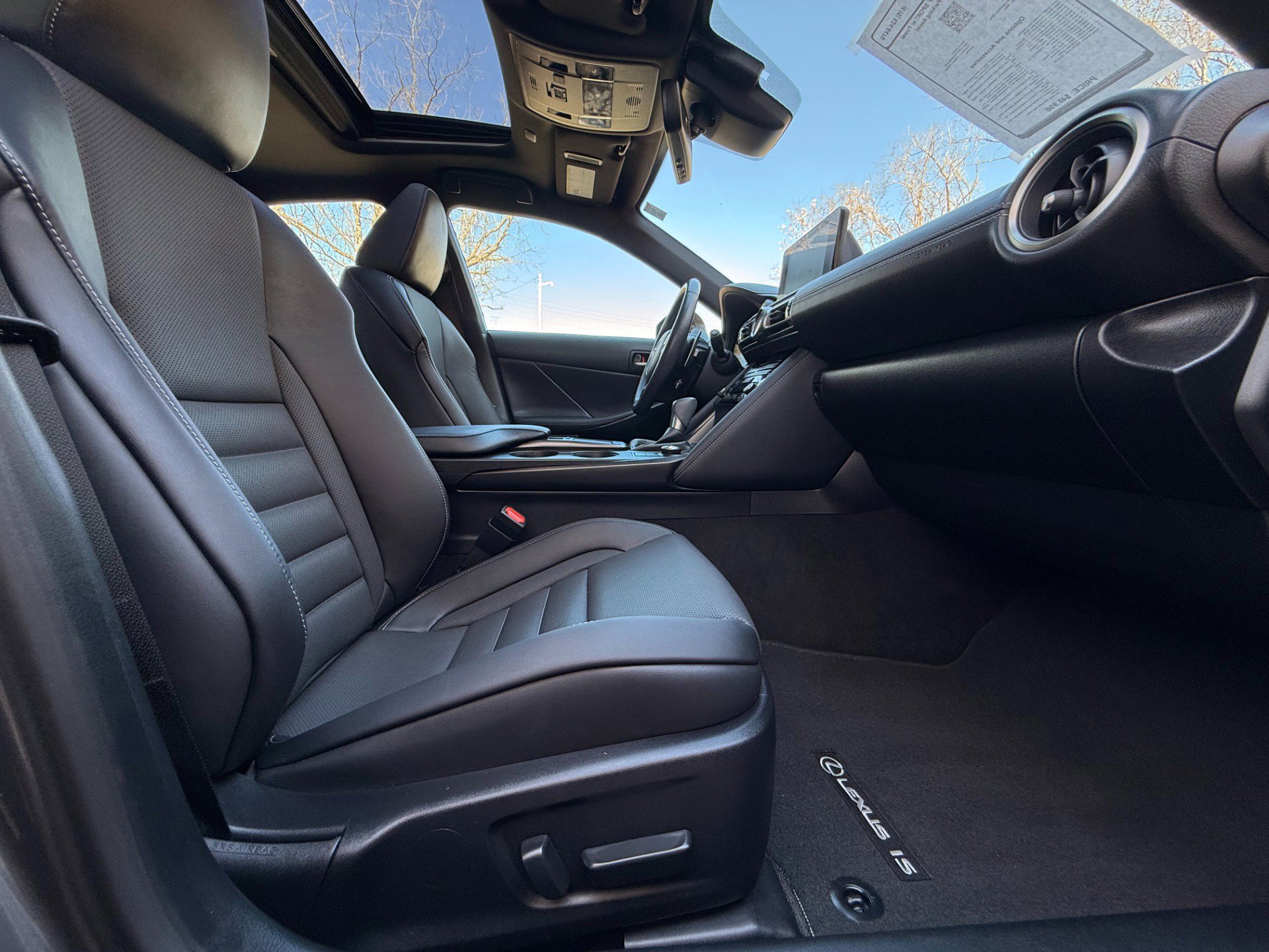 Used 2022 Lexus IS 350 F Sport image 15