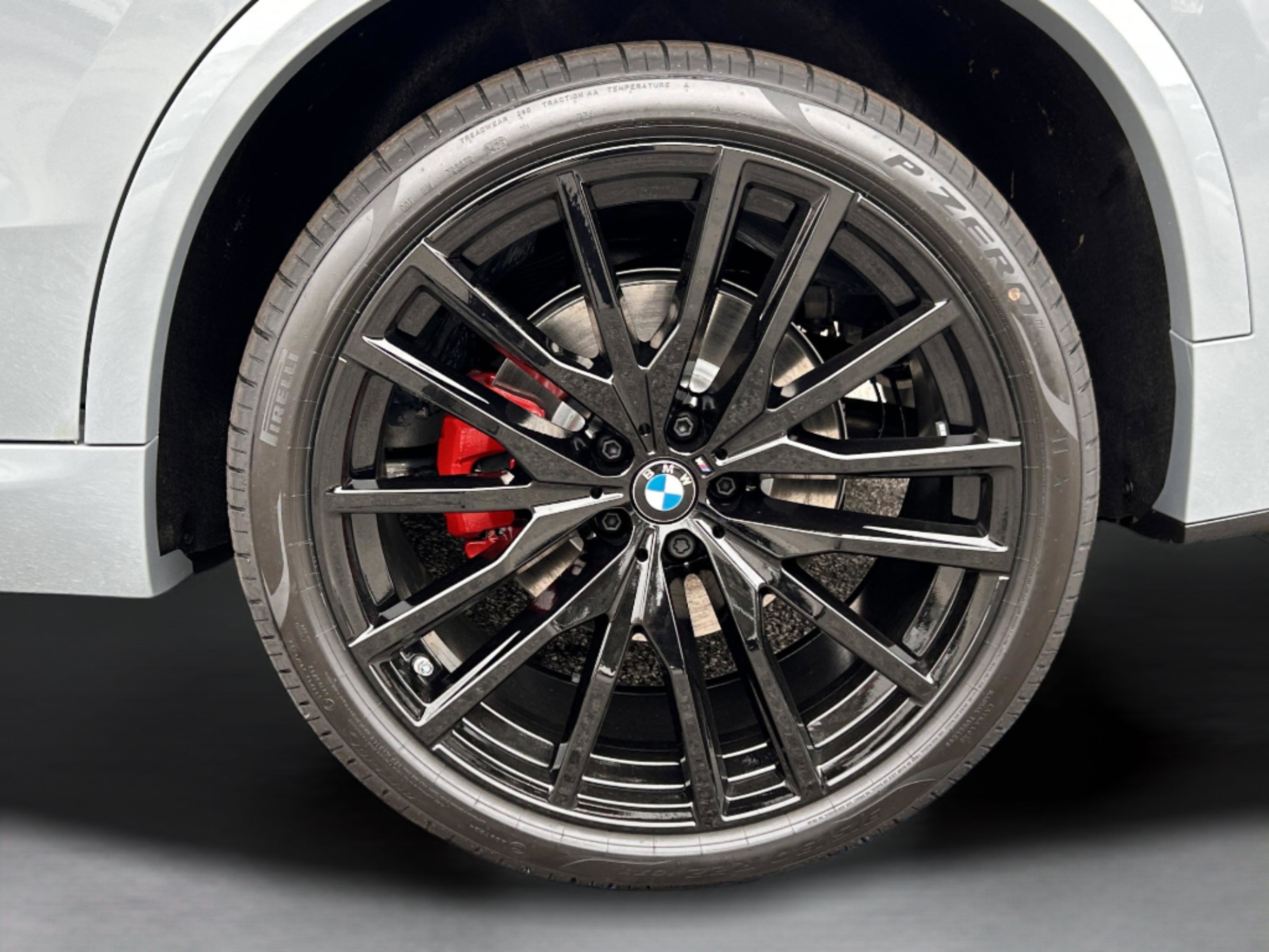 Used 2026 BMW X5 sDrive40i w/ M Sport Package RWD image 37