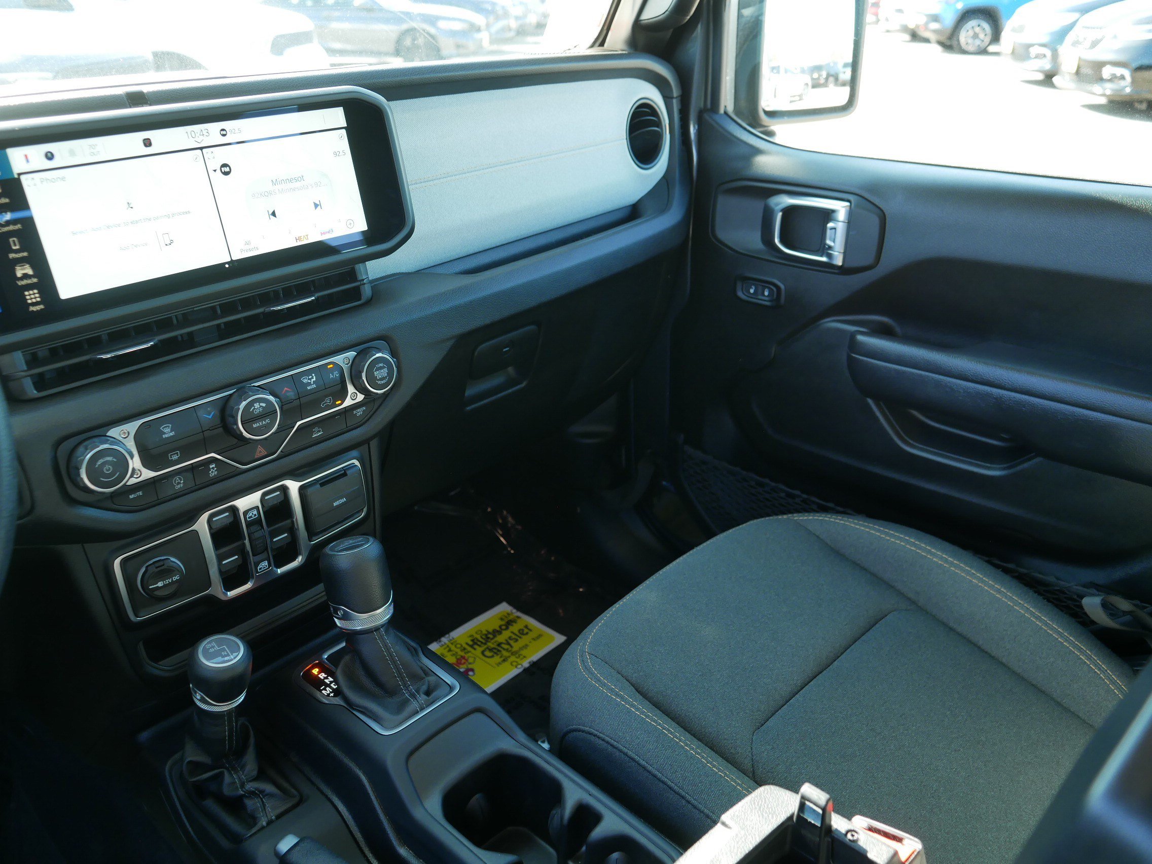 Used 2025 Jeep Gladiator Sport AWD/4WD image 11