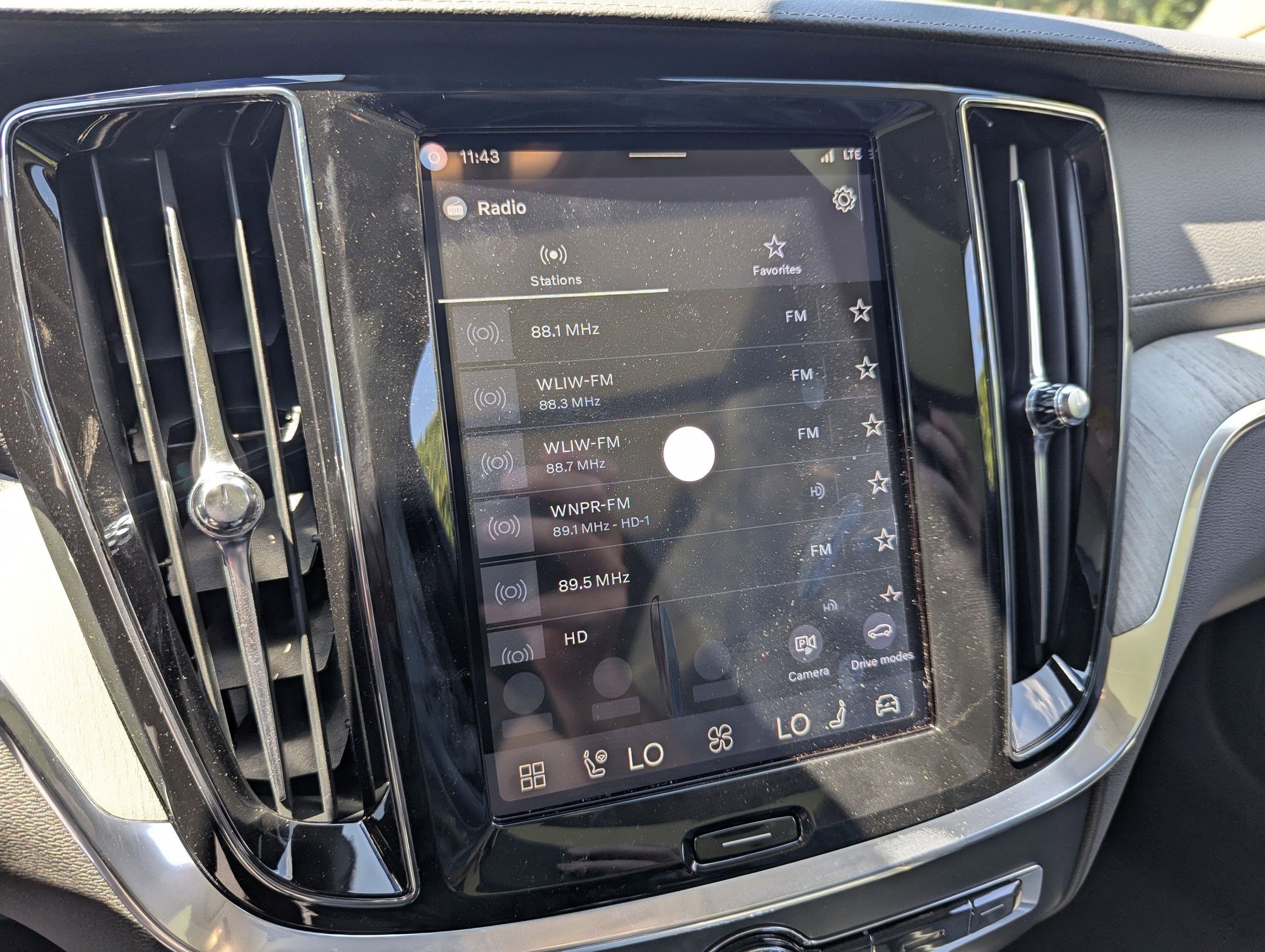 New 2026 Volvo V60 B5 Cross Country Ultra w/ Protection Package Premier image 14