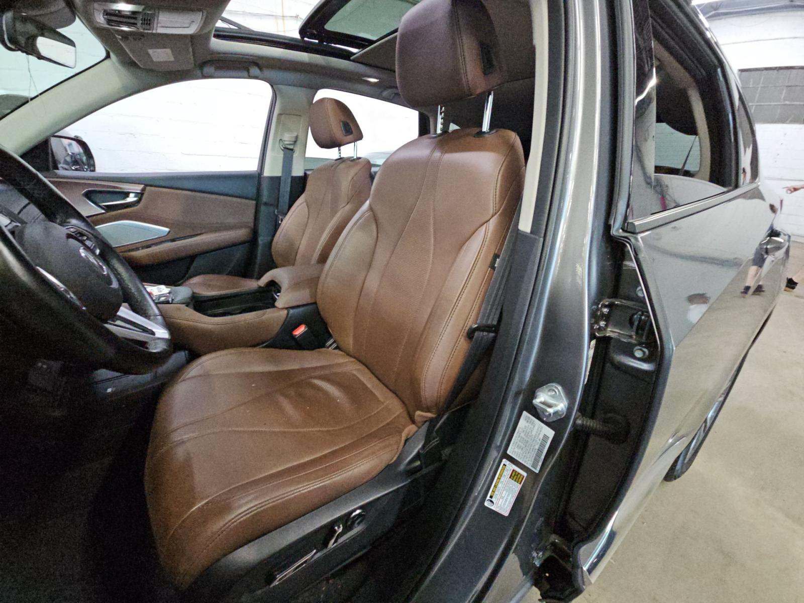 Certified 2023 Acura RDX AWD w/ Technology Package image 3