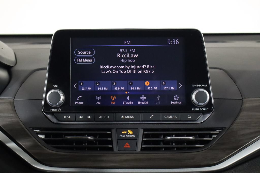 Used 2025 Nissan Altima 2.5 SV FWD image 25