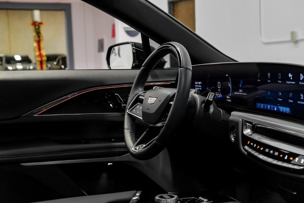 Used 2024 Cadillac Lyriq Luxury image 22